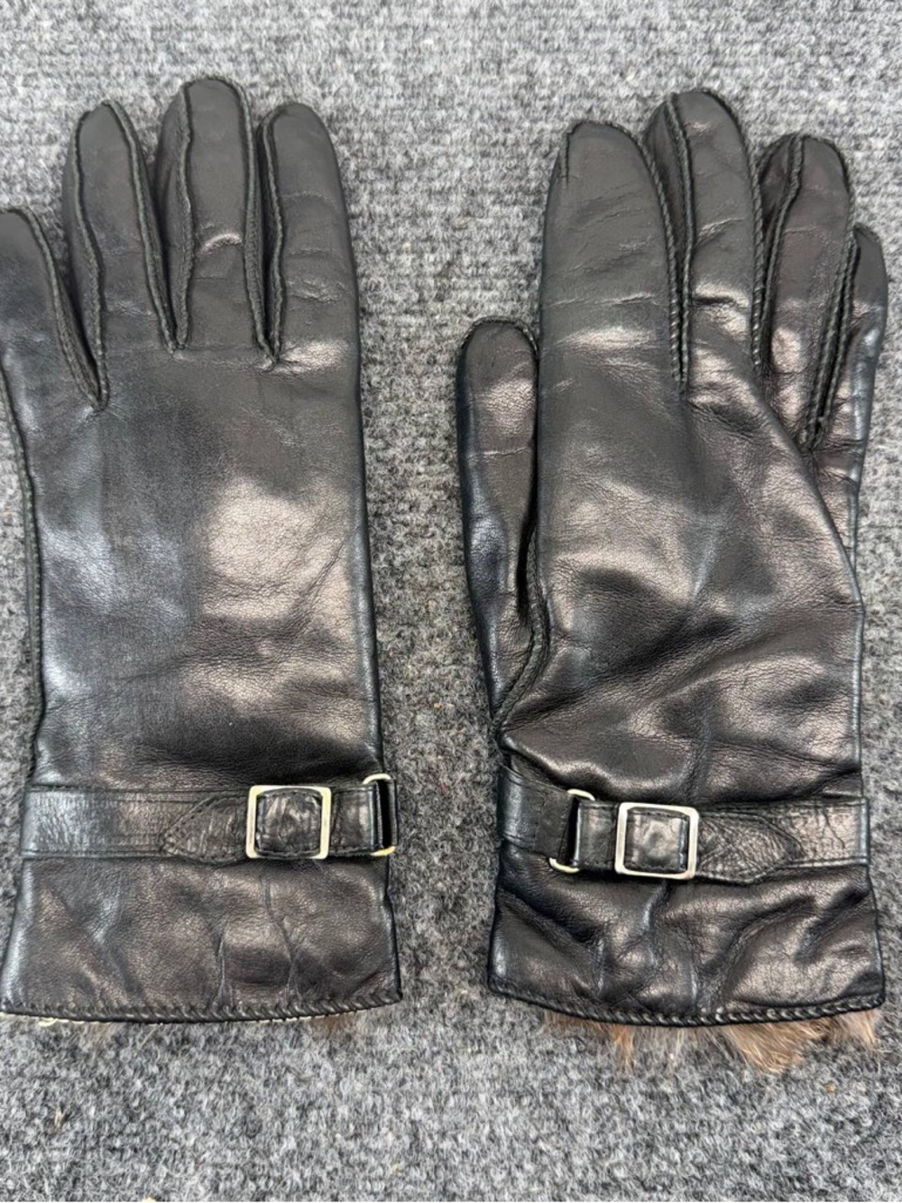 Saks Fifth Avenue Leather Gloves Women Small Black Fur Lined Buckle Strap Vintag